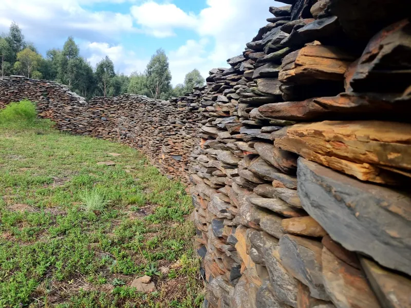 Adam's Calendar: A 400-Year-Old Cattle Enclosure Marketed as a 200,000-Year-Old Metropolis